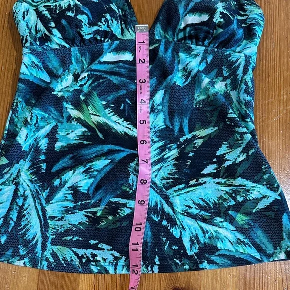 Athleta Teal and Black Tropical Halter Top - Picture 8 of 9